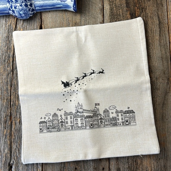 Holiday Royal London Bits & Bobs - Picture 7 of 10